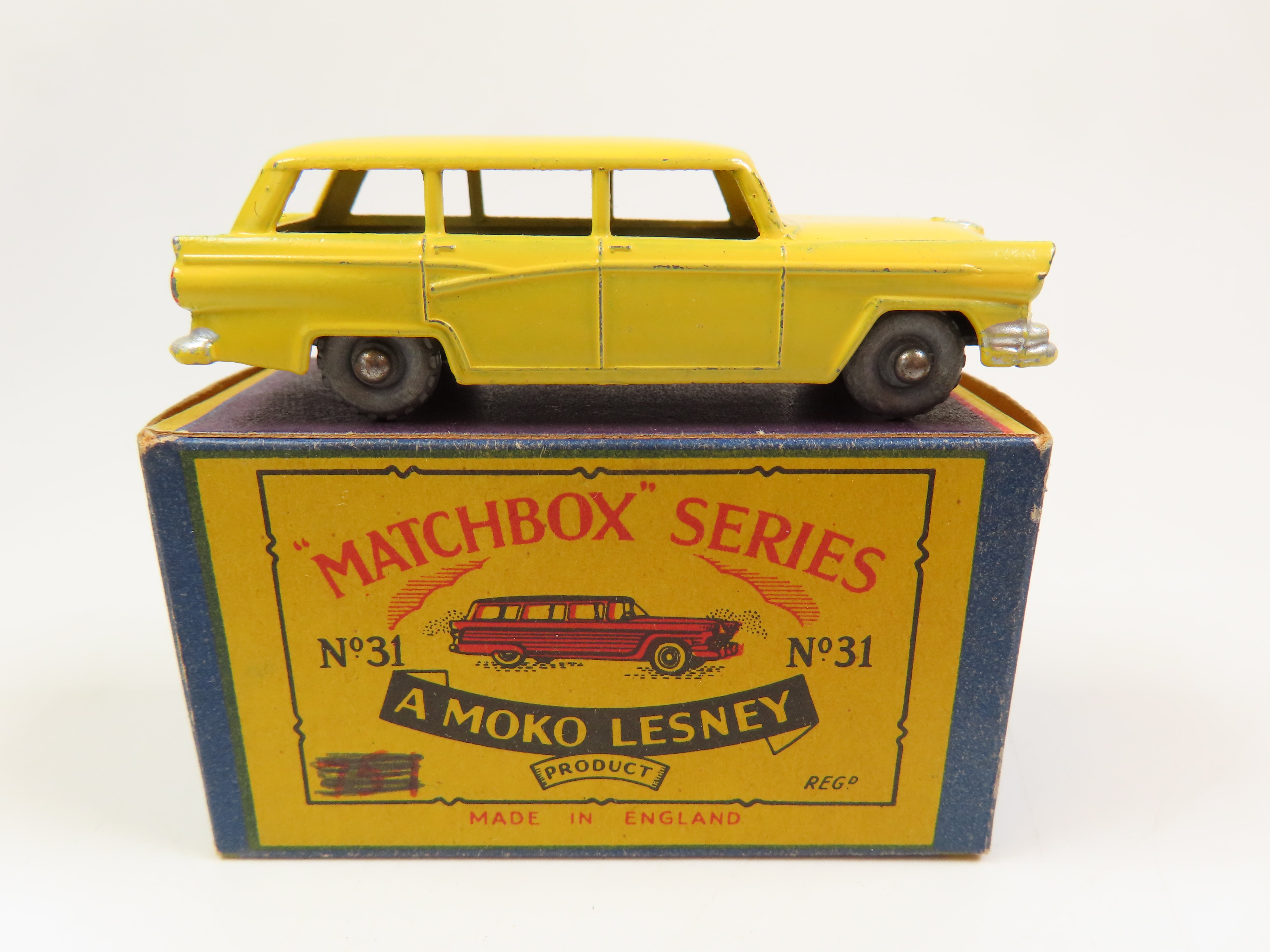 Matchbox No.31 American Ford Station Wagon, Very Near Mint/Boxed