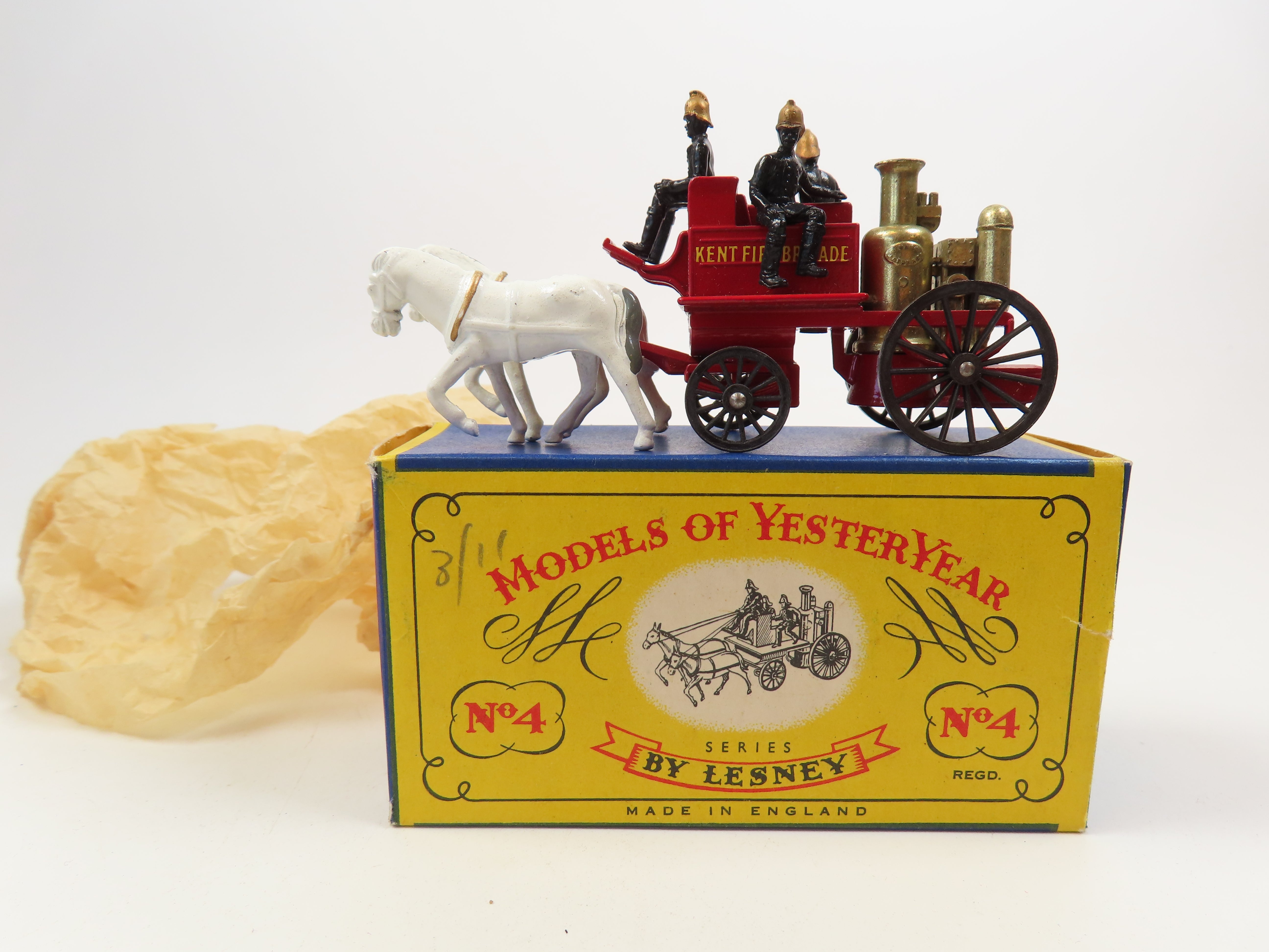 Matchbox Yesteryear Y 4 Shand Mason Horse Drawn Fire Engine 99 Mint matchbox-yesteryear-y-4-shand-mason-horse-drawn-fire-engine-99-mint