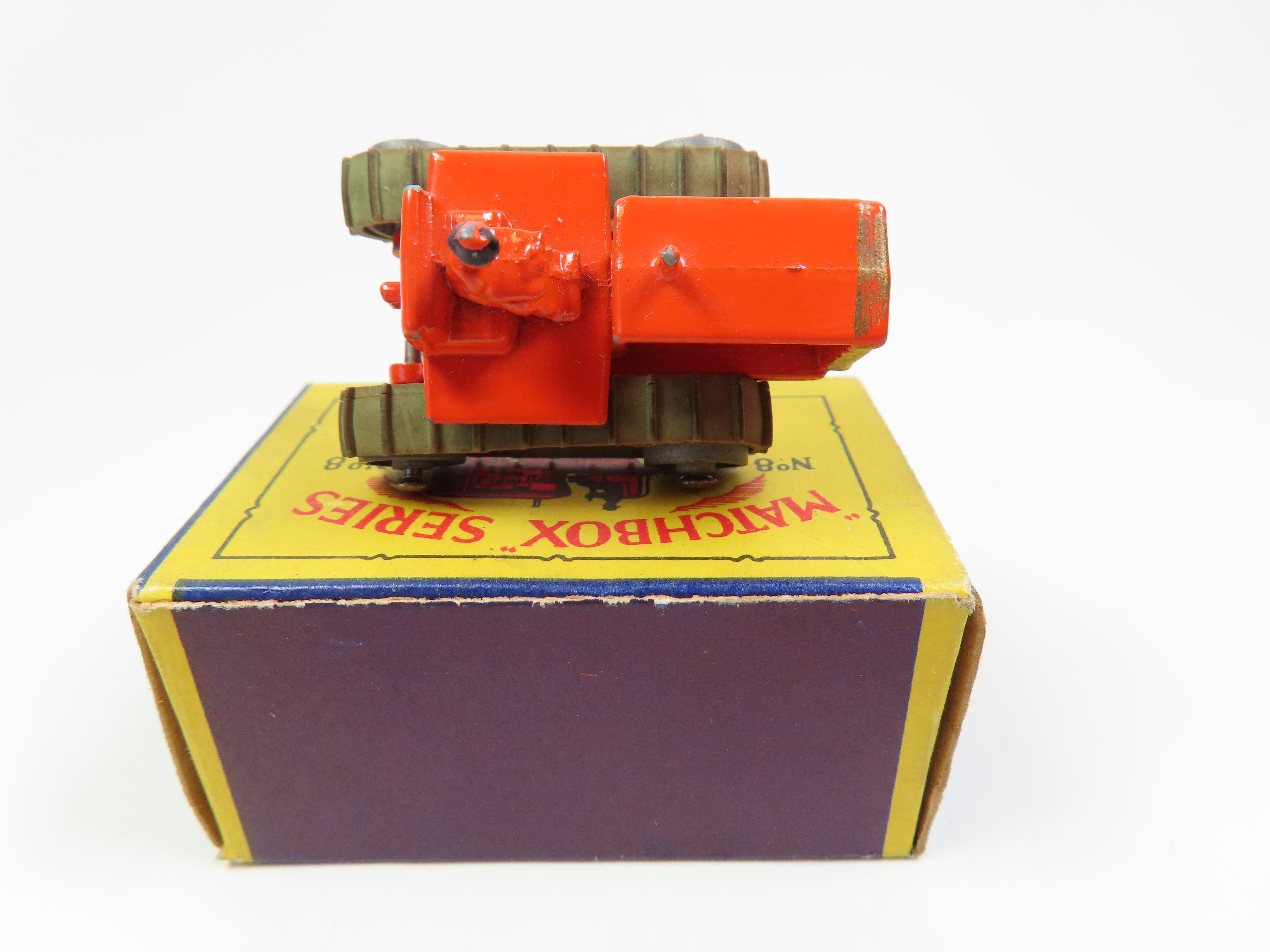 Matchbox No.8 Caterpillar Tractor, Very Near Mint/Boxed! – Andrew
