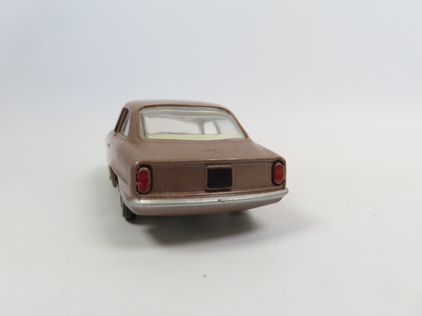 Solido Ref. 125 Alfa-Romeo 2600, 1/43, 99% Mint/Unboxed!