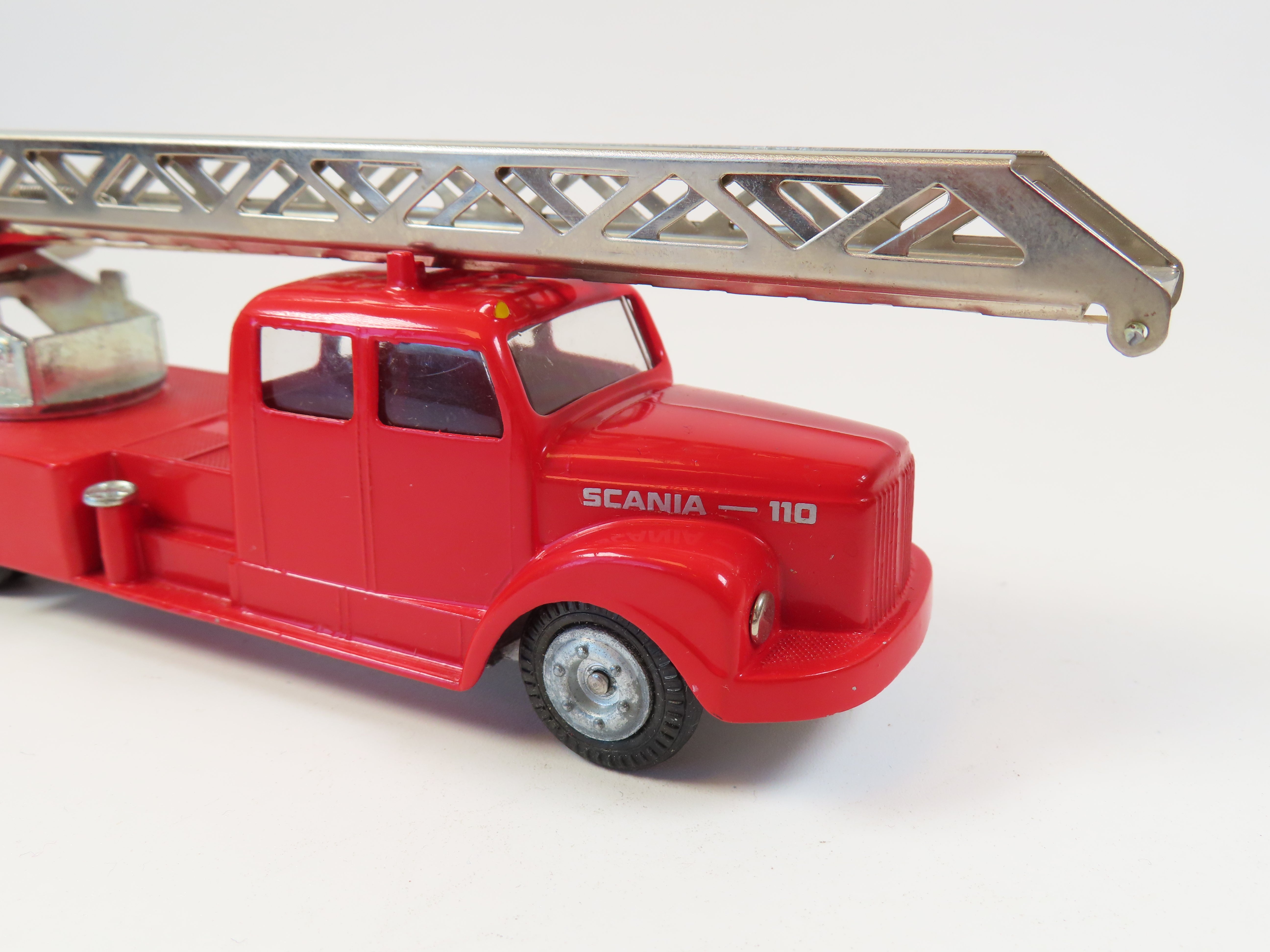 Tekno 445 Scania Vabis 110 Appliance, 99% Mint/Boxed! – Andrew
