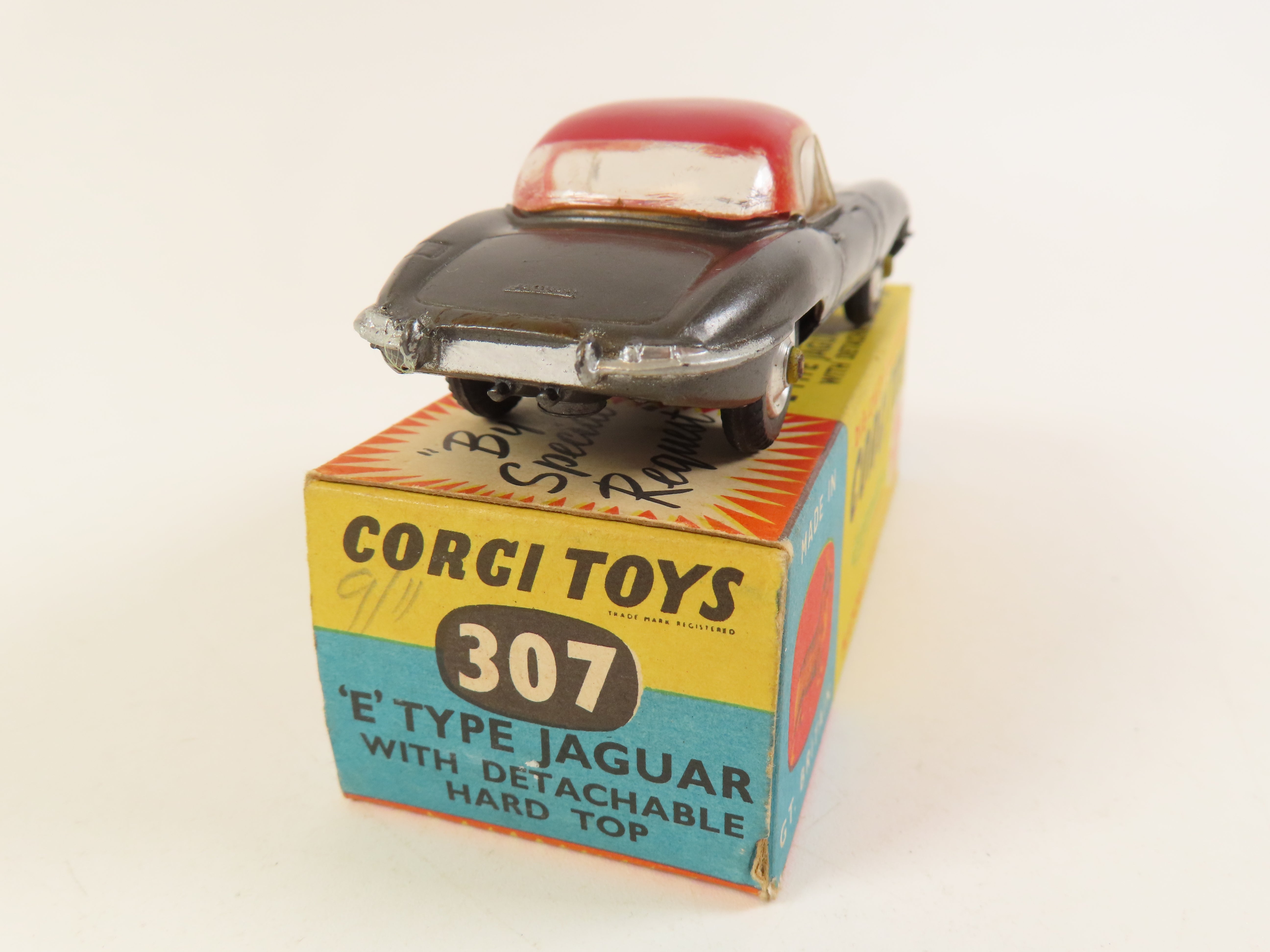 Corgi 307 'E' Type Jaguar with Detachable Hard Top, Very Near Mint