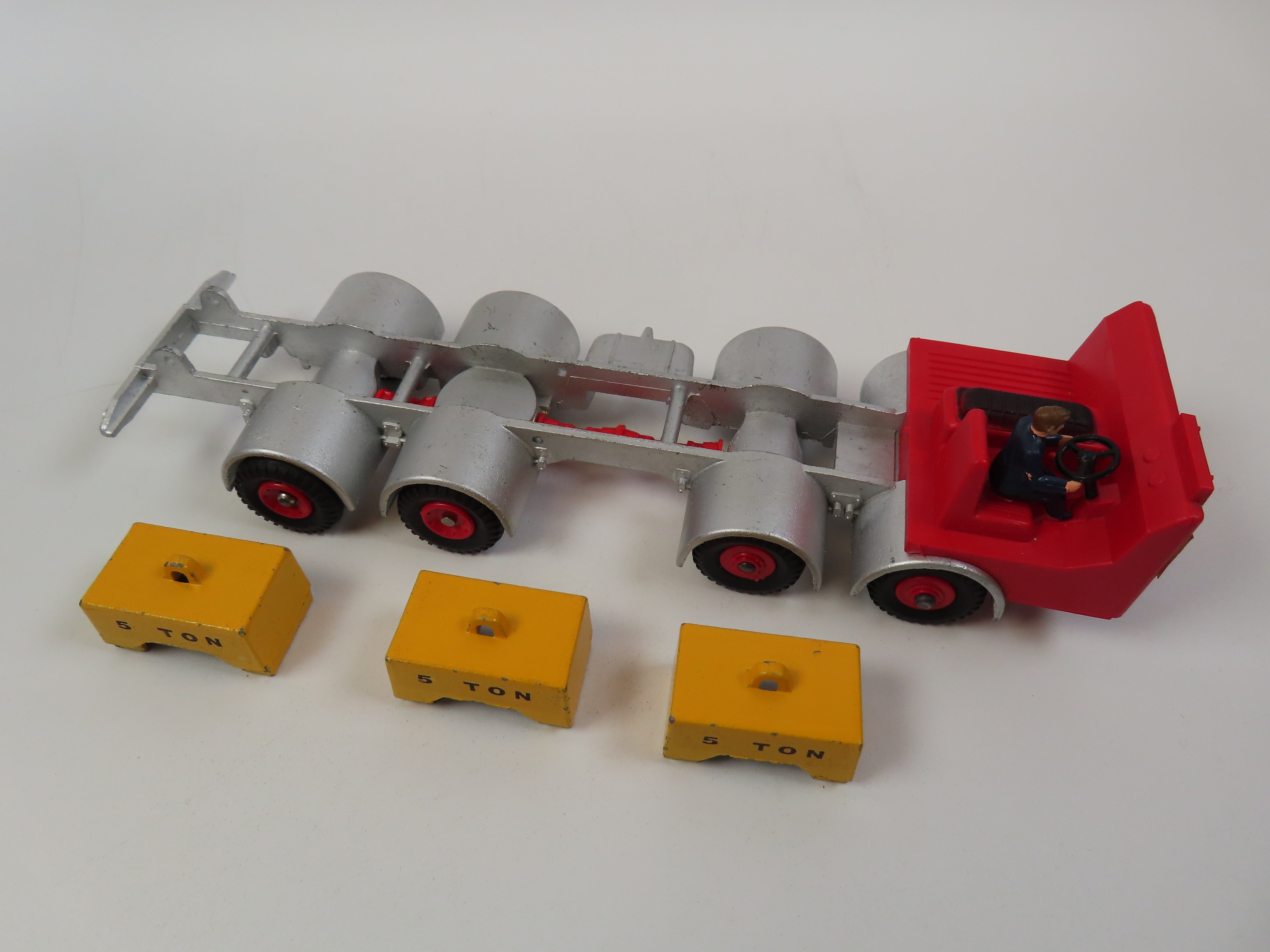 Dinky Supertoys 936 Leyland 8-Wheeled Chassis, Very Near Mint