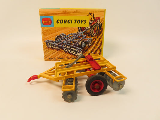 CORGI 71 - Wheel Controlled Tandem Disc Harrow - near to very near mint/boxed!