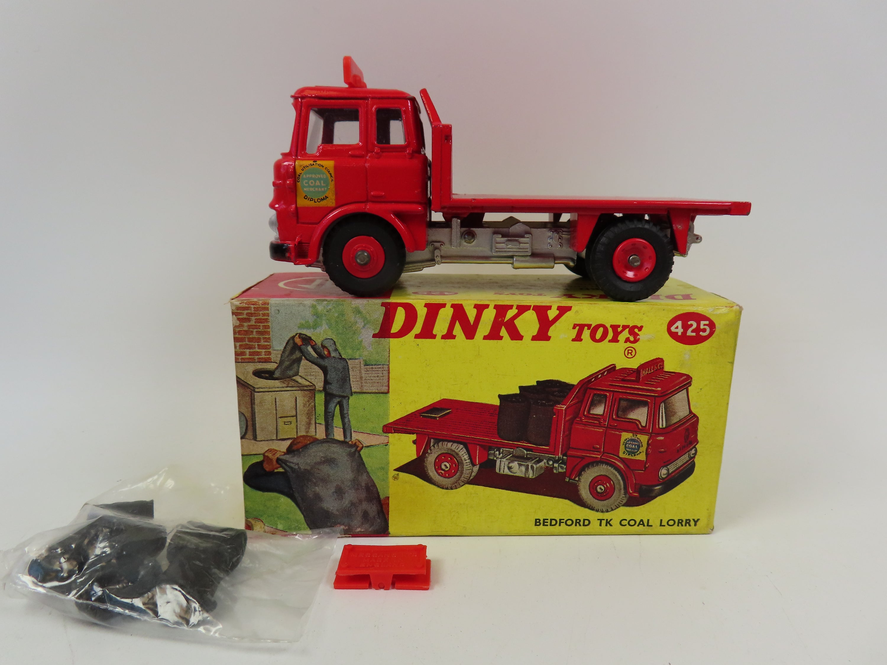 Camion ancien Dinky Toys Foden 504 en boîte, bon état. (Gebraucht) in Camion ancien Dinky Toys Foden 504 en boîte, bon état. (Gebraucht) in