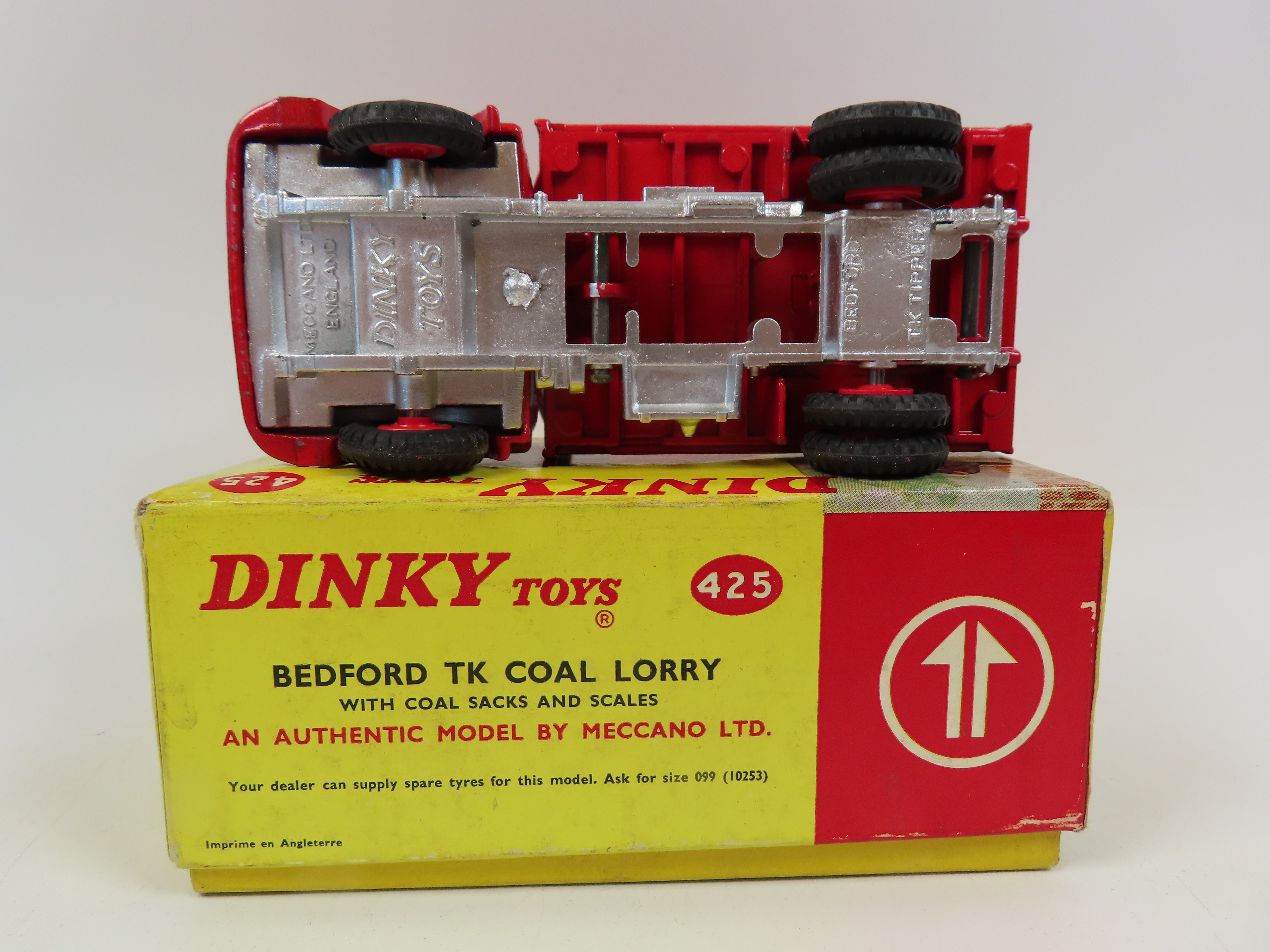 Dinky Toys 425 Bedford TK Coal Lorry - QDT