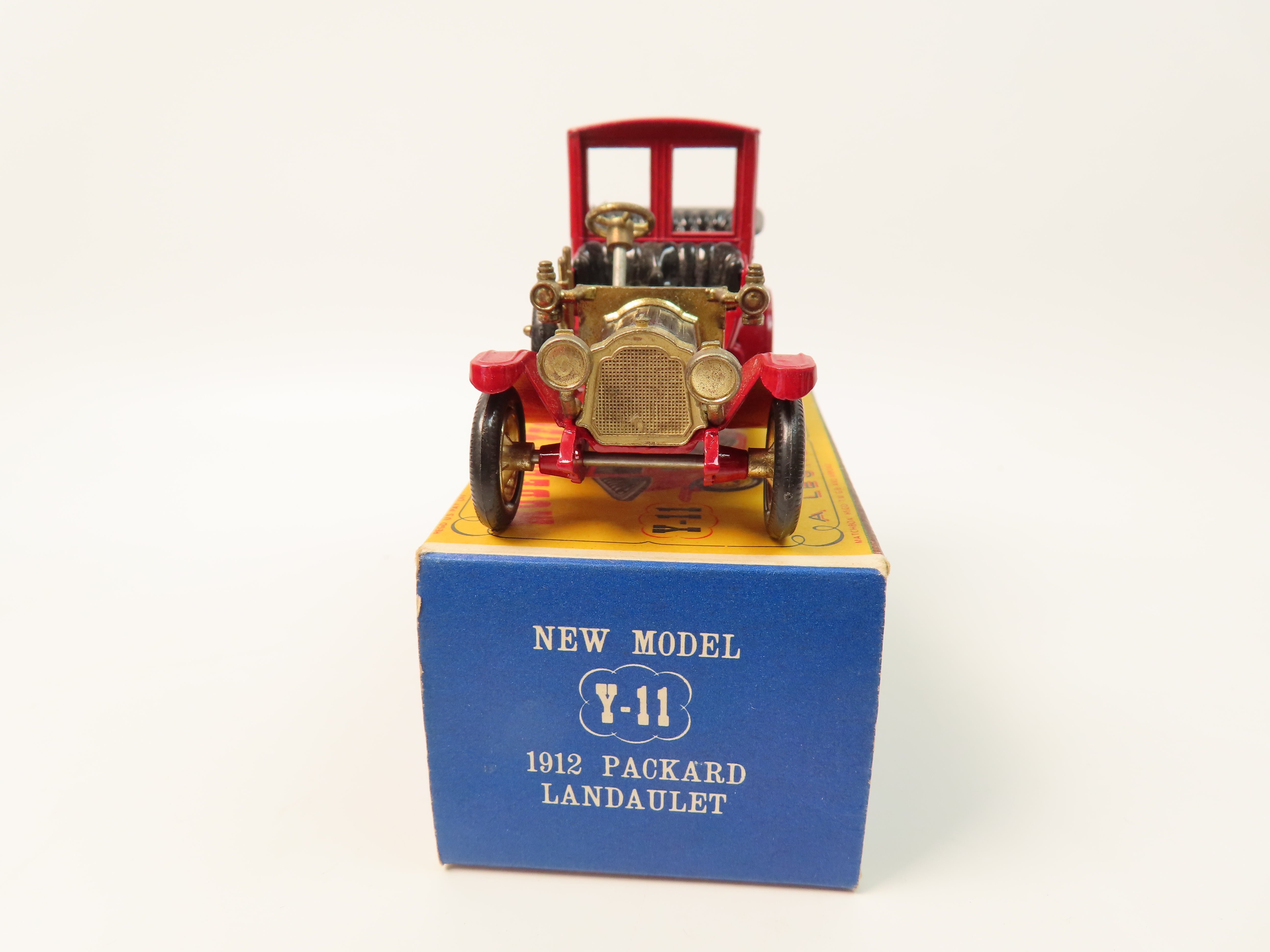 Matchbox Yesteryear Y11 - 1912 Packard Landaulet - 99% Mint in Box