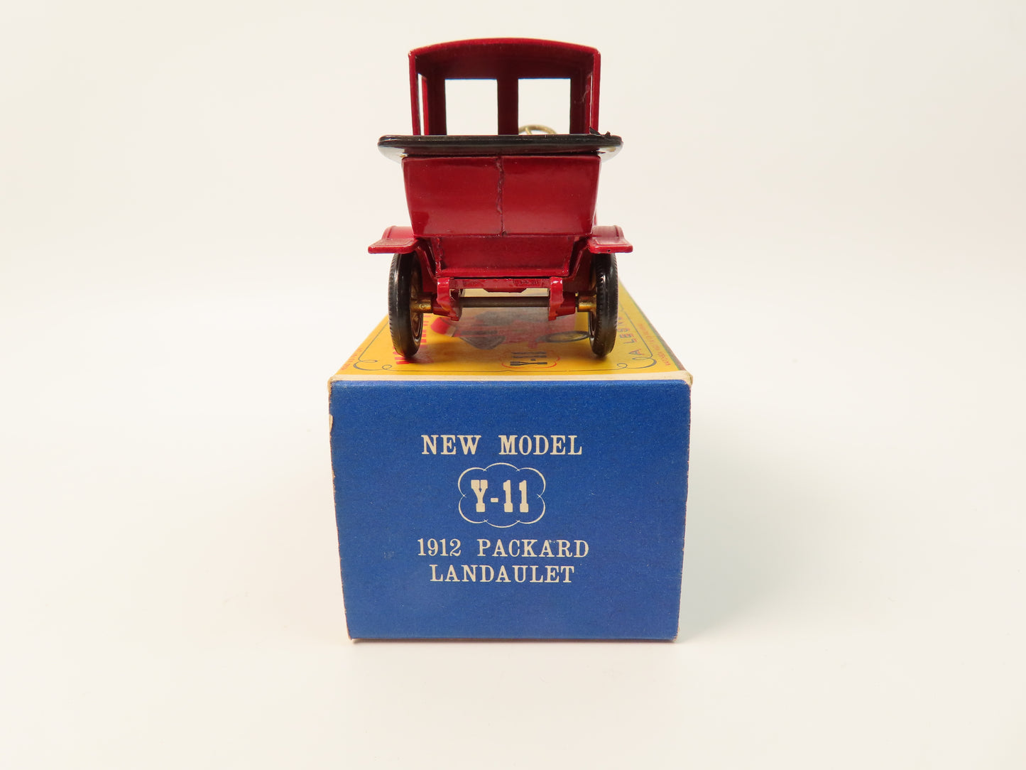 Matchbox Yesteryear Y11 - 1912 Packard Landaulet - 99% Mint in Box!