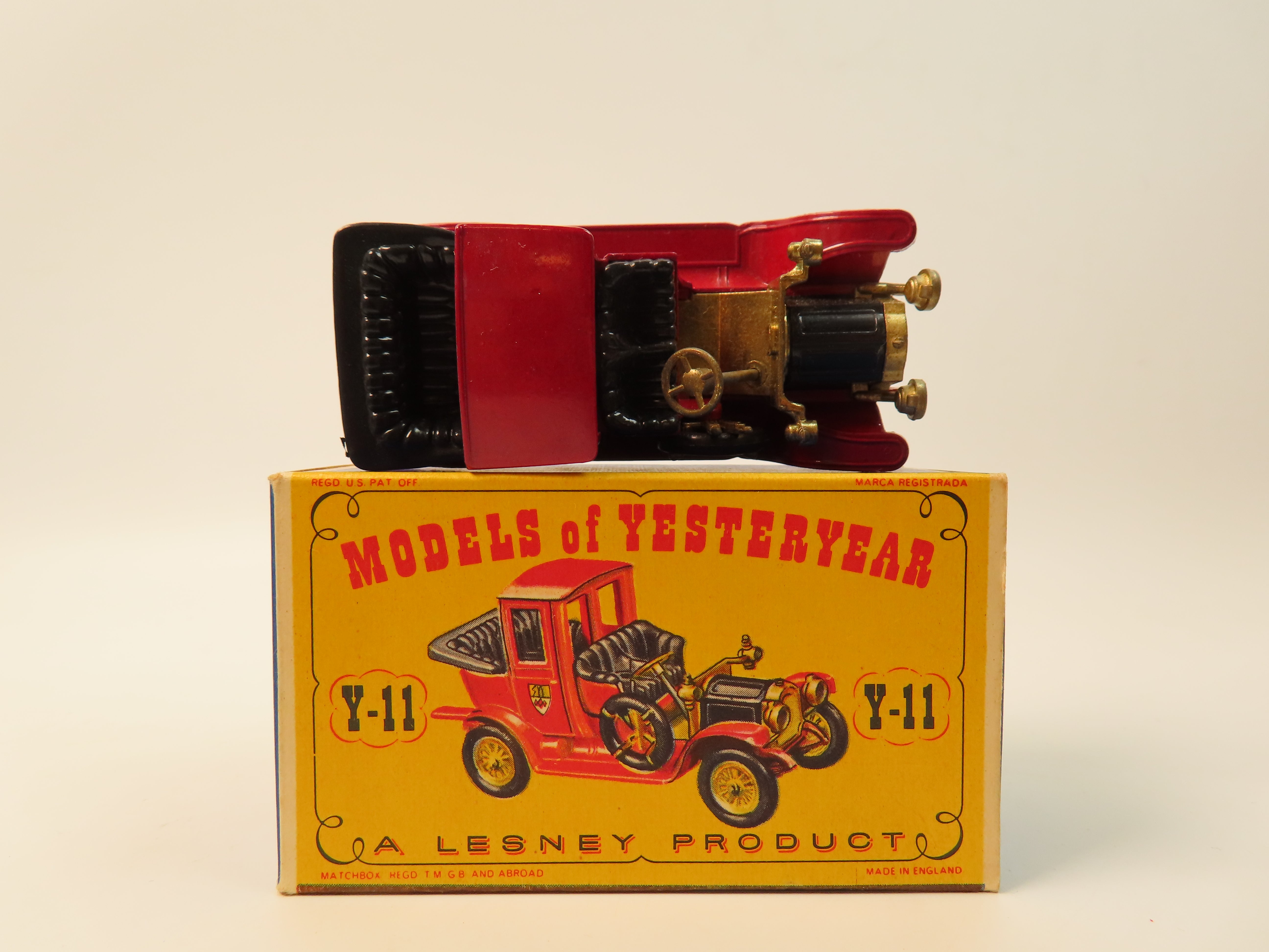Matchbox Yesteryear Y11 - 1912 Packard Landaulet - 99% Mint in Box