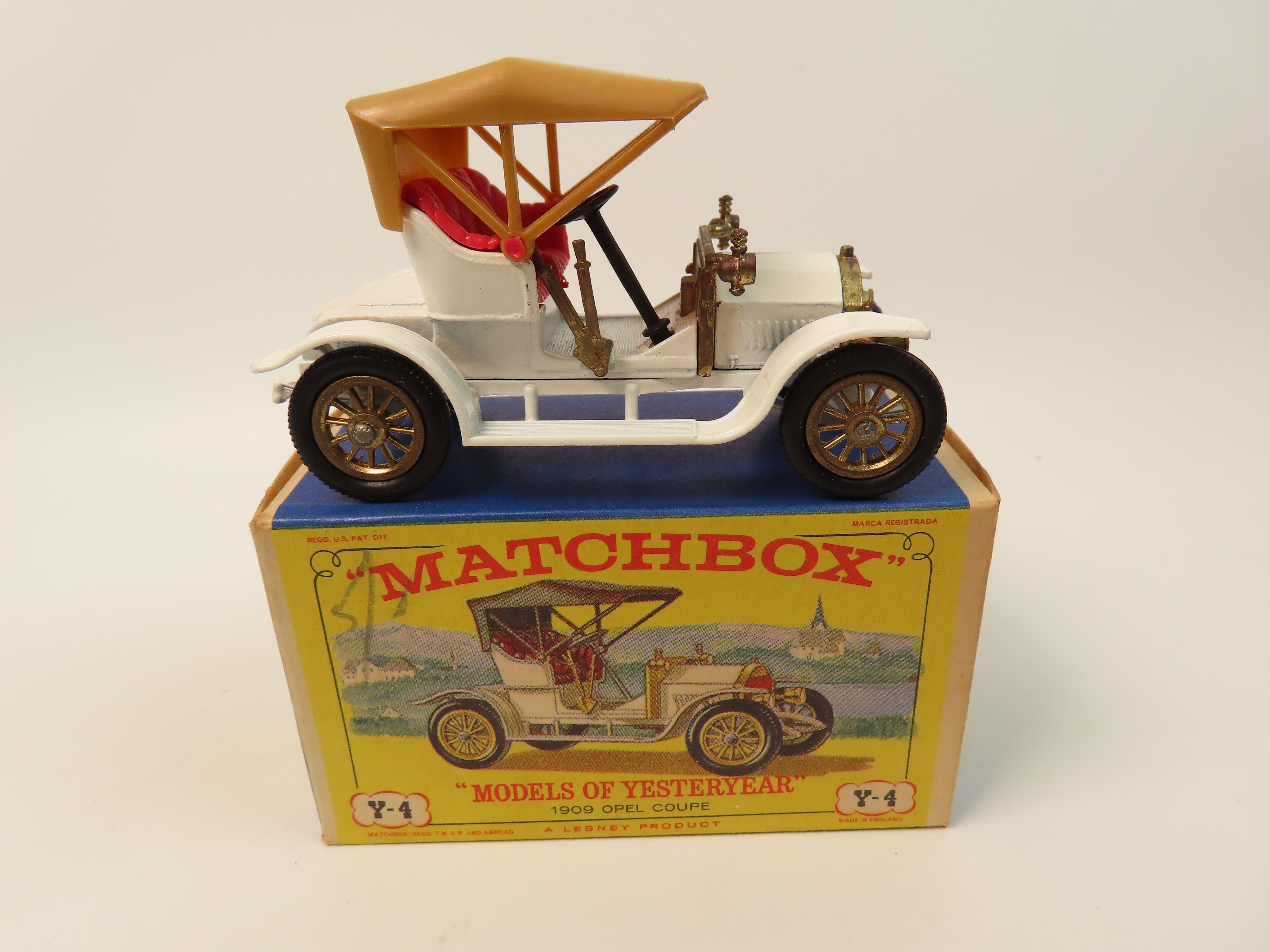 ヴィンテージ マッチボックス　1909 オペル クーペ　Y-4 イギリス マッチボックス（matchbox） Y-4 1909 OPEL COUPE 1/38