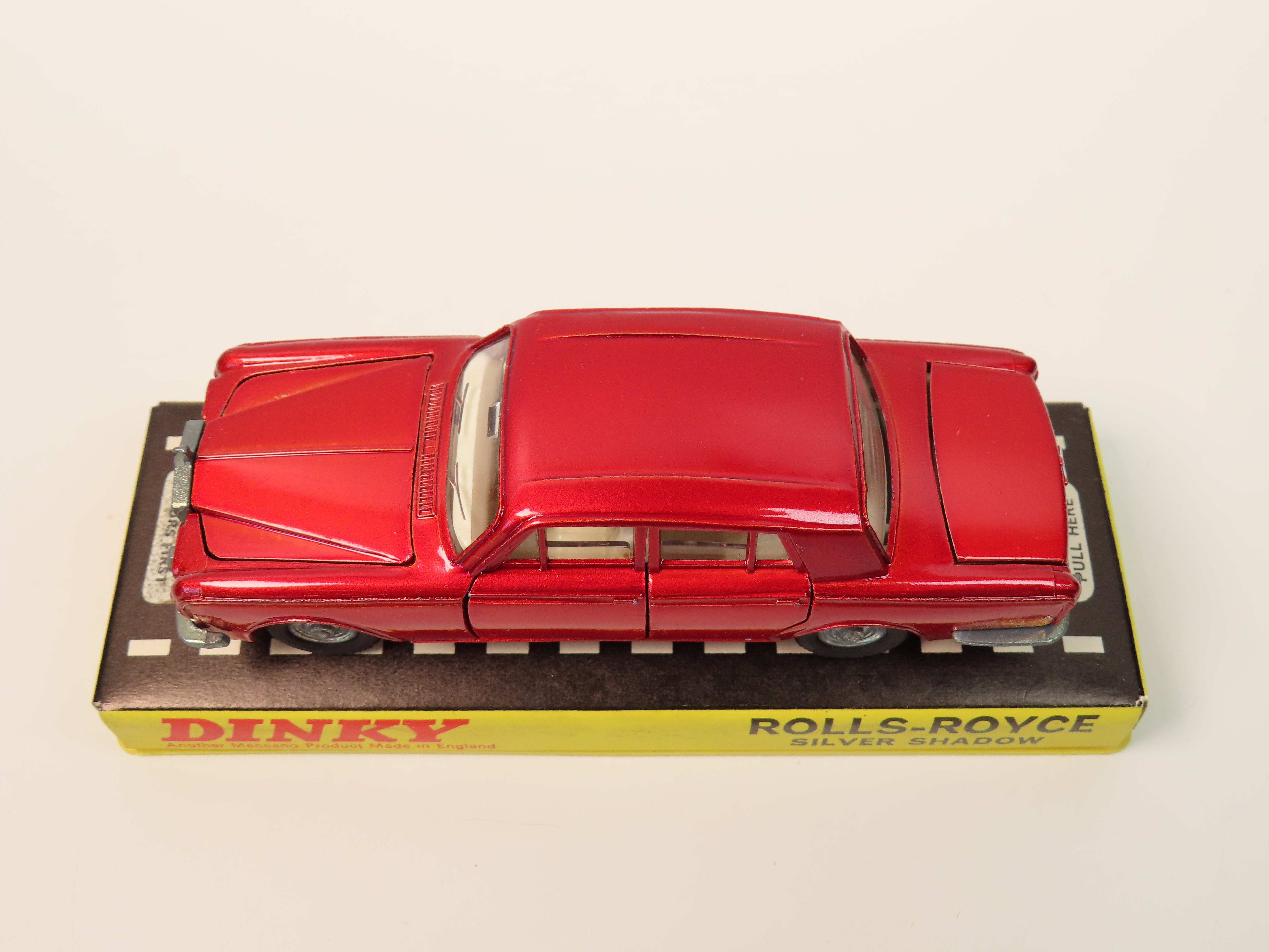 Dinky rolls royce silver shadow online