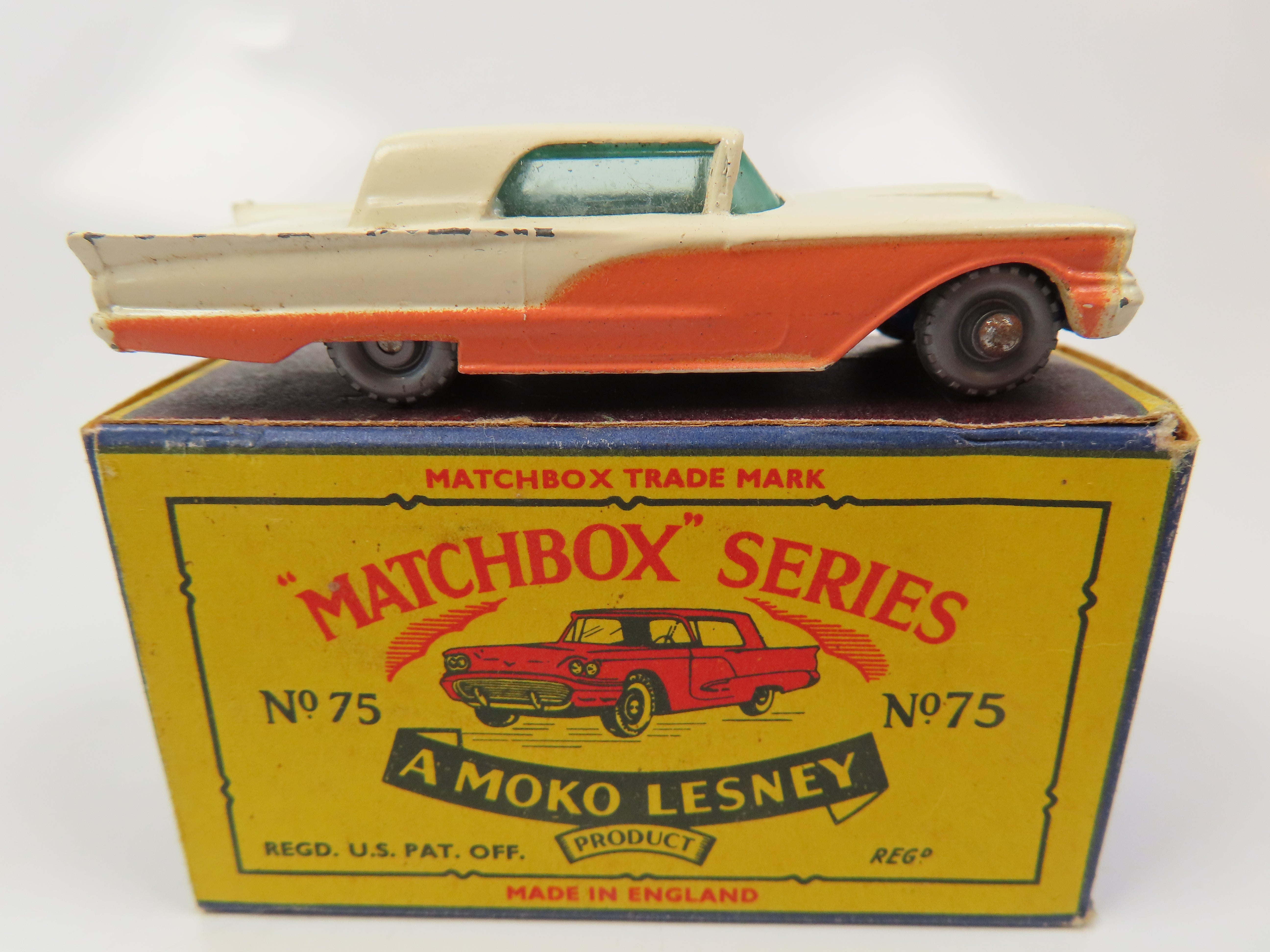 Lesney Matchbox Matchbox Ford Thunderbird Matchbox 75 Thunderbird