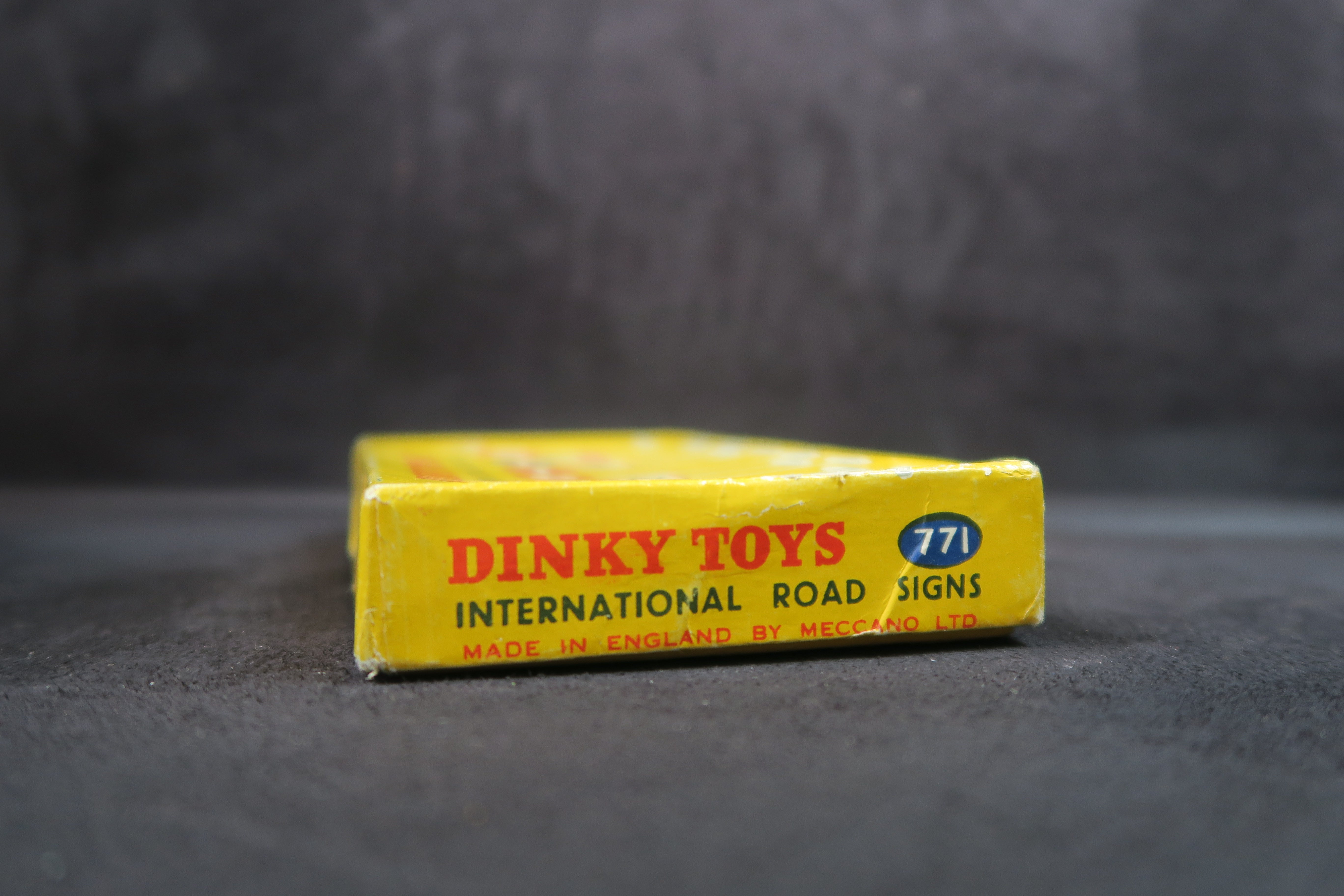 Dinky Toys No.771 International Road Signs, 99.9% Mint/Boxed