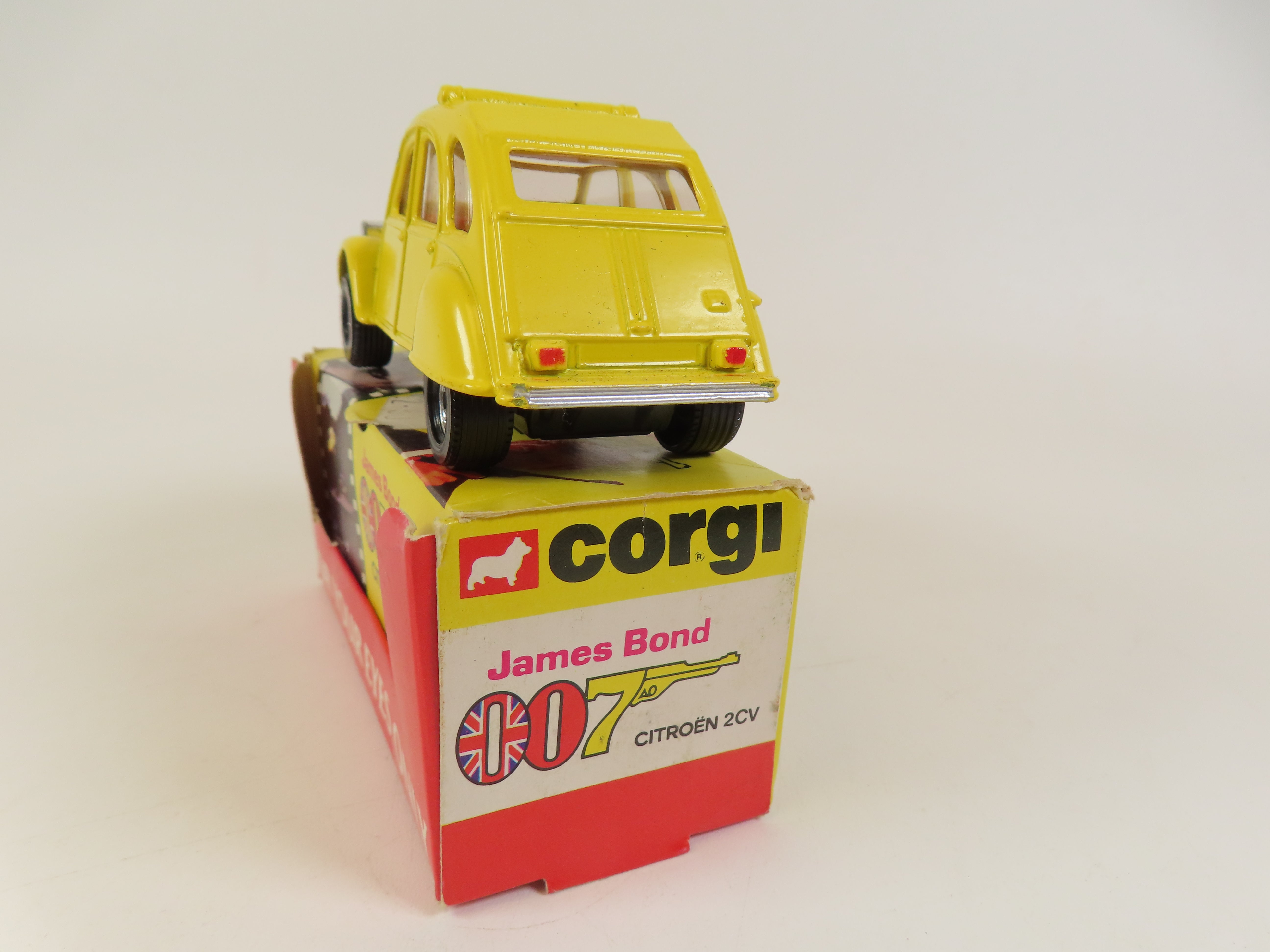 Corgi 51655 James Bond 007 Citroen 2CV, 99.9% Mint/Boxed! – Andrew