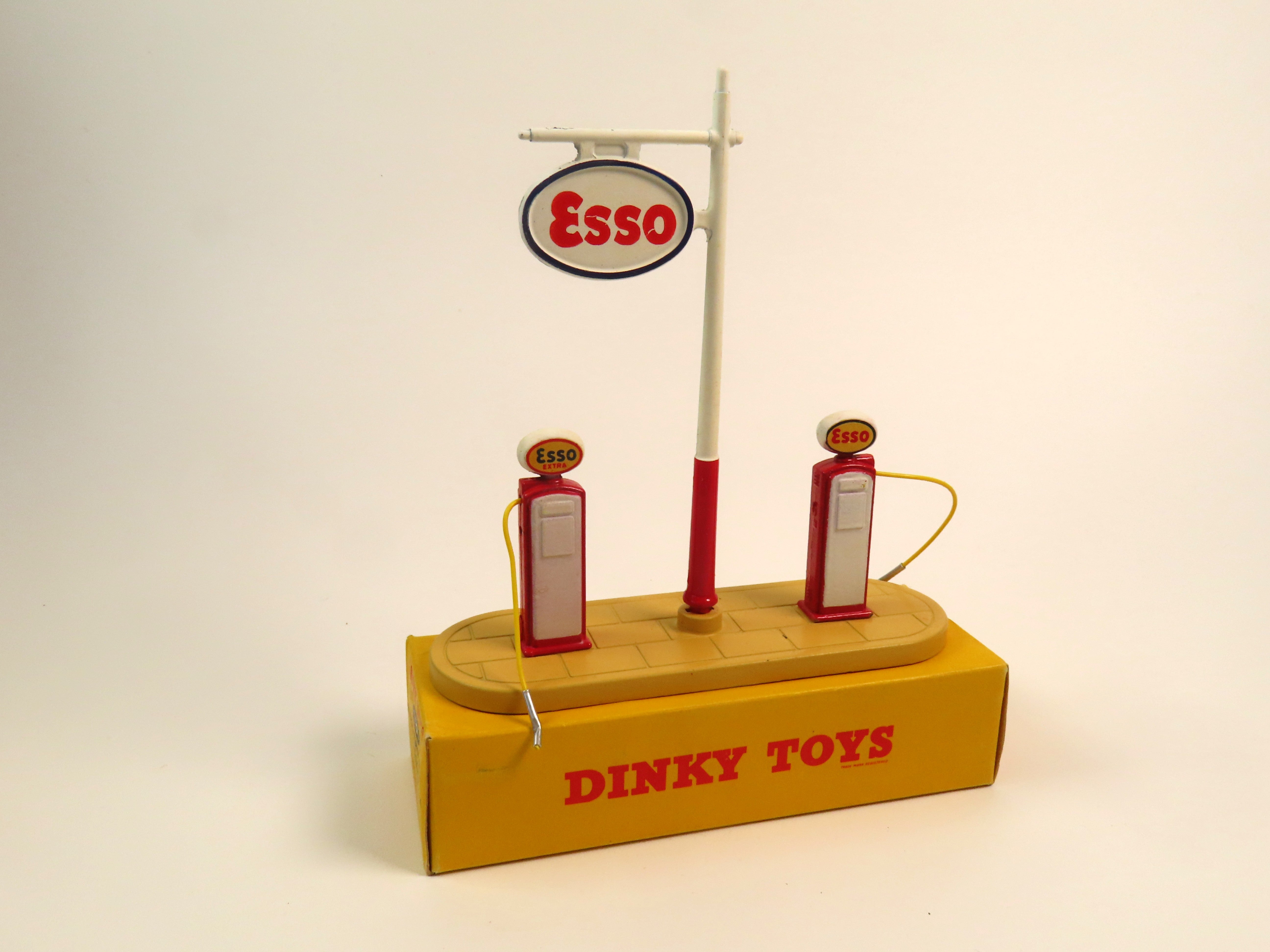 Dinky 601 Austin Para-Moke, Very Near Mint/Boxed! – Andrew Clark