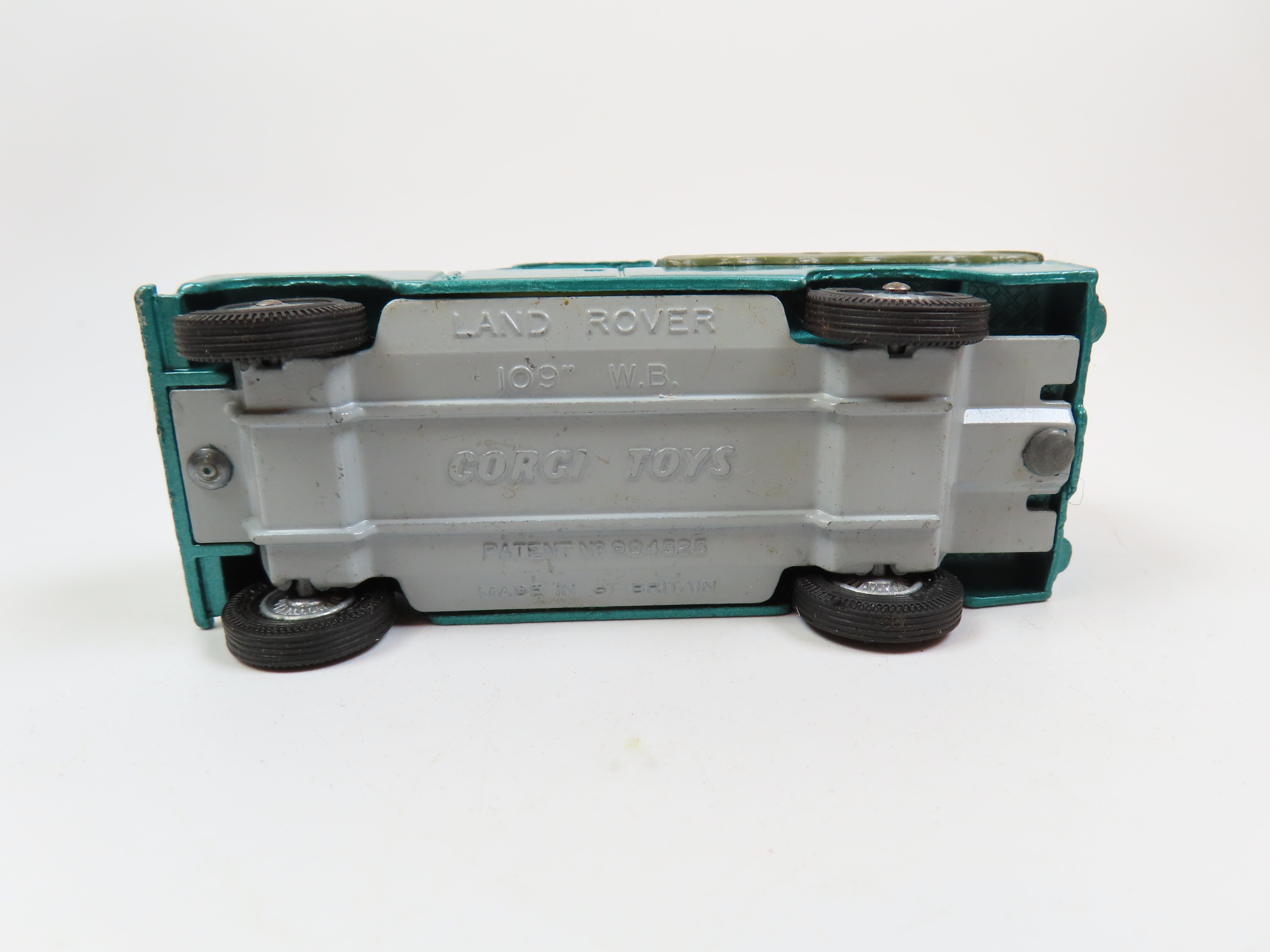 Corgi 438 Land-Rover (109