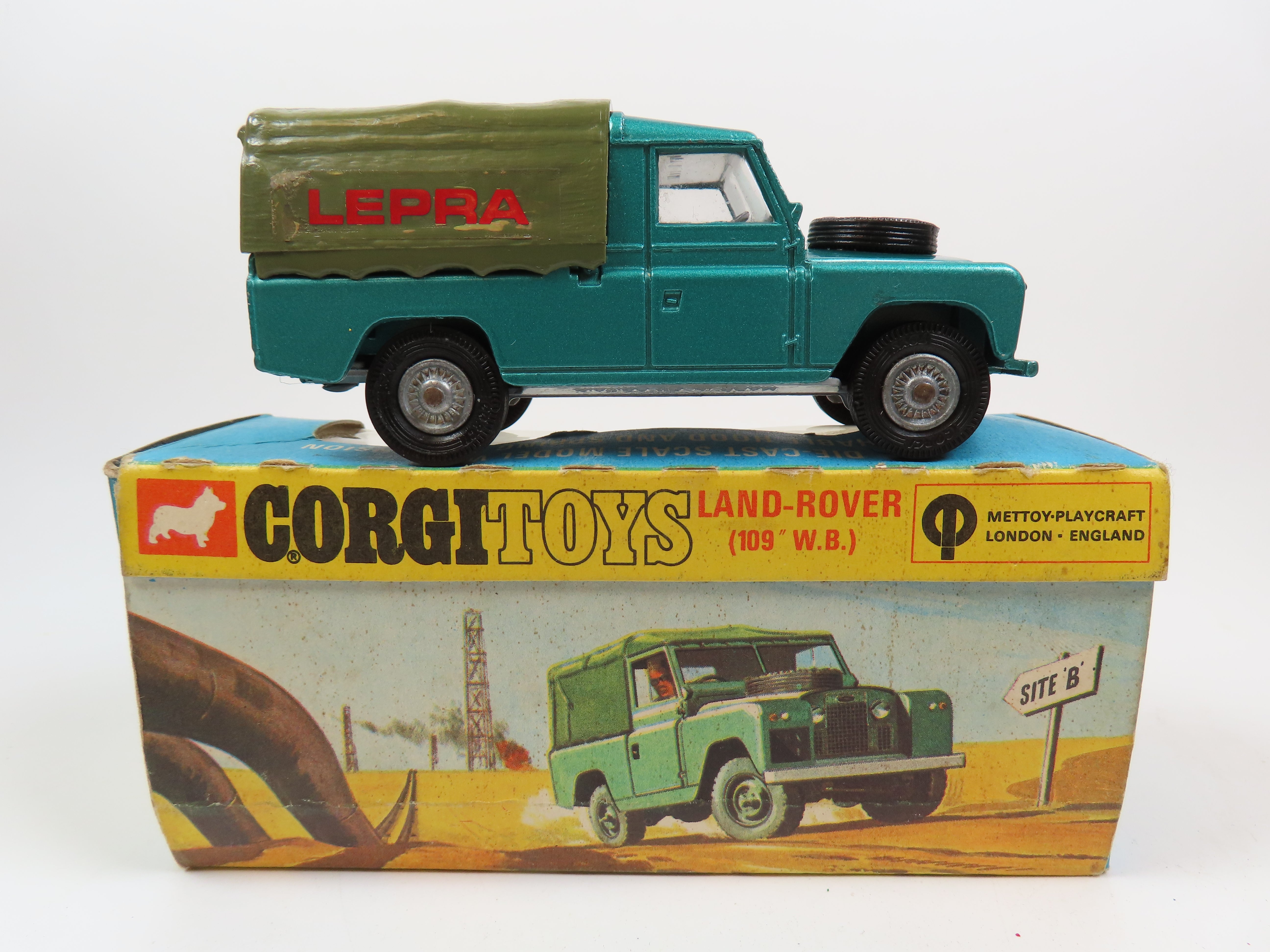 Corgi 438 Land-Rover (109