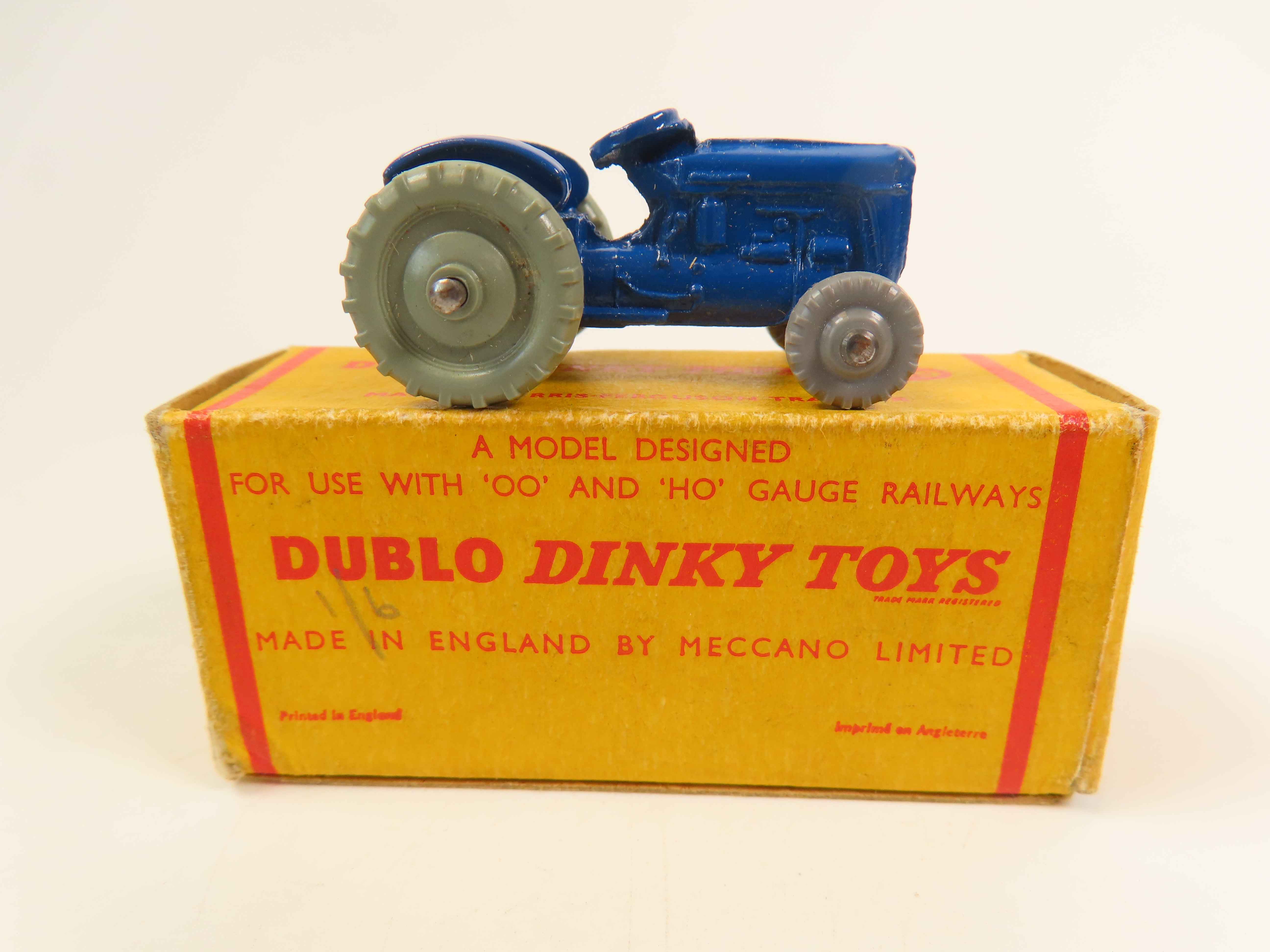 MATCHBOX 　No.30 FORD PREFECT Matchbox 30a, Ford Prefect - Free Price Guide & Review